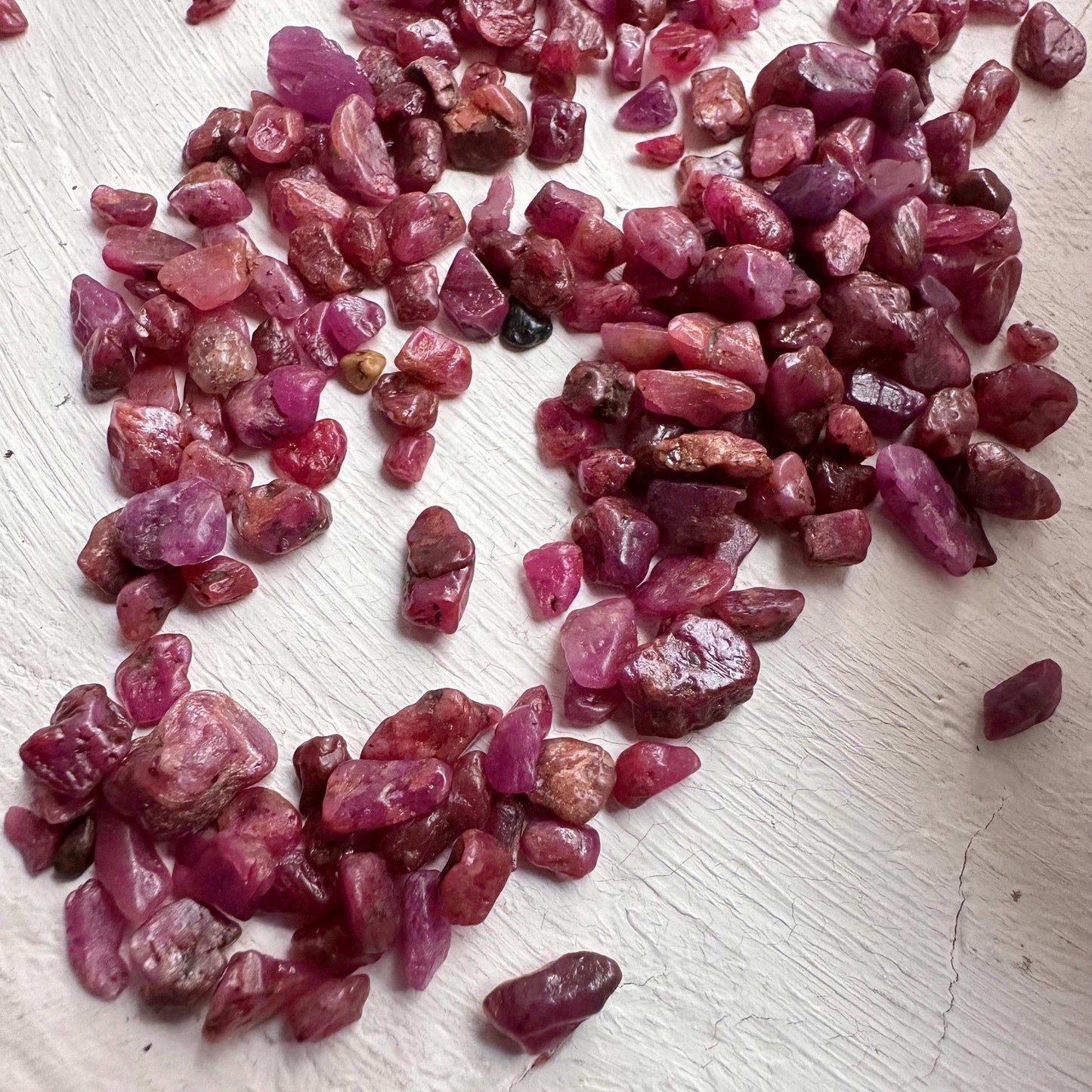 Raw Ruby Chips | 2-8 mm - GetYourCrystal